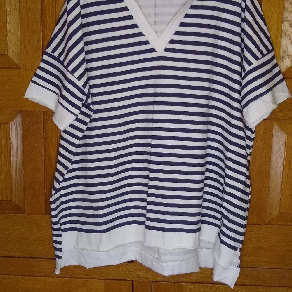 Easel navy & ivory striped oversize short sleeve hoodie - Picture 5 of 14